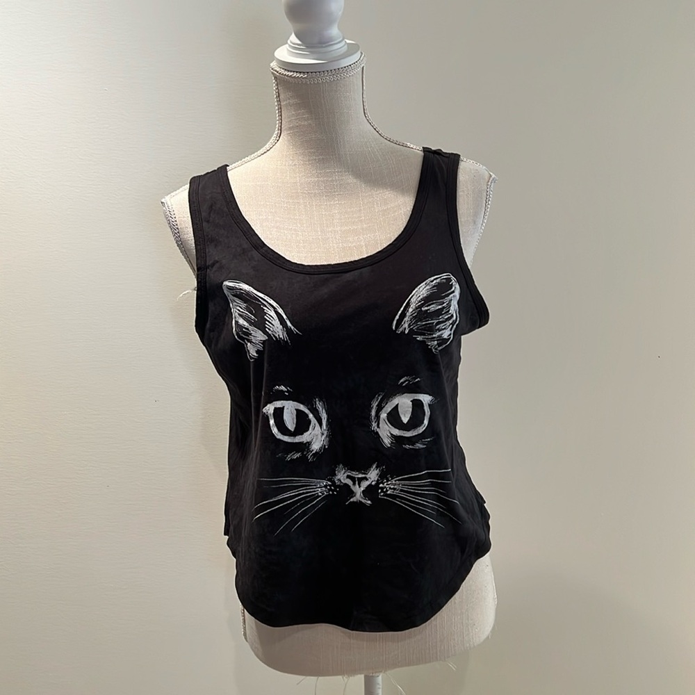 Cat tank